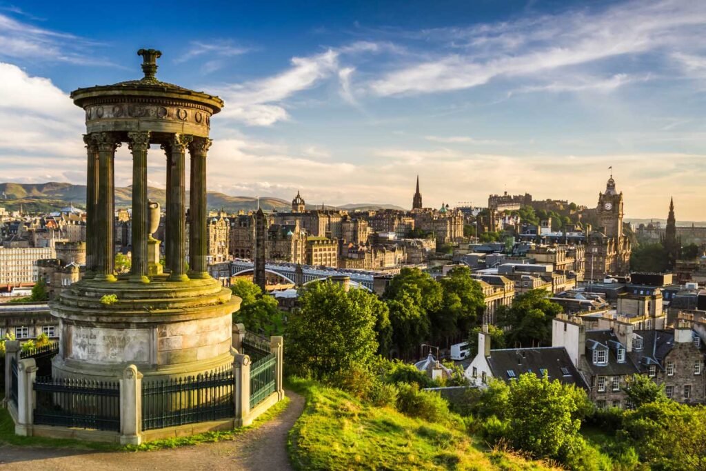 25 Best Things To Do in Edinburgh, Scotland